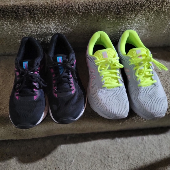 Shoes - Picture 2 of 2